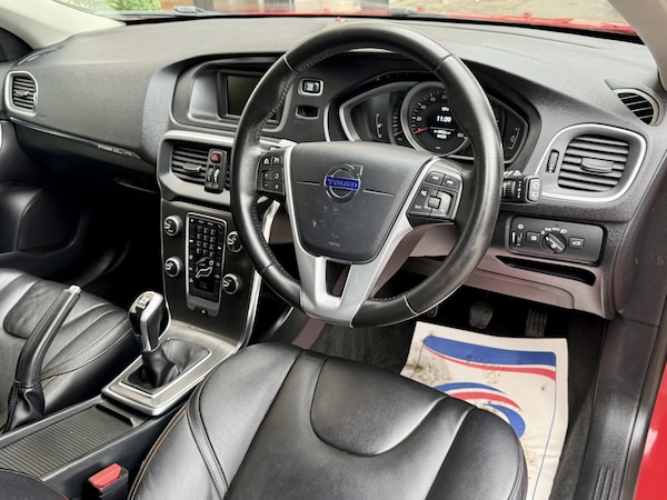 Used Volvo V40 Cross Country 2015 for sale - 76329781: Photo 17