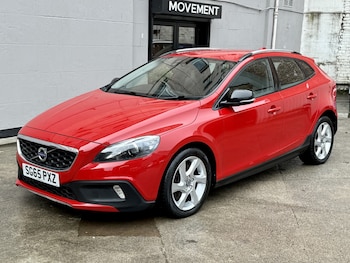 Used Volvo V40 Cross Country 2015 for sale - 76329781: Photo 2