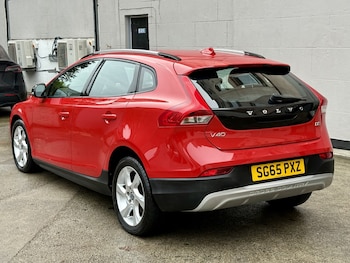 Used Volvo V40 Cross Country 2015 for sale - 76329781: Photo 3