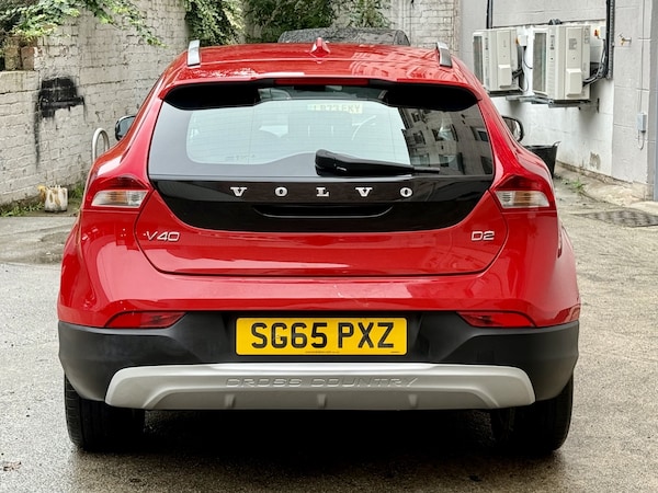 Used Volvo V40 Cross Country 2015 for sale - 76329781: Photo 7