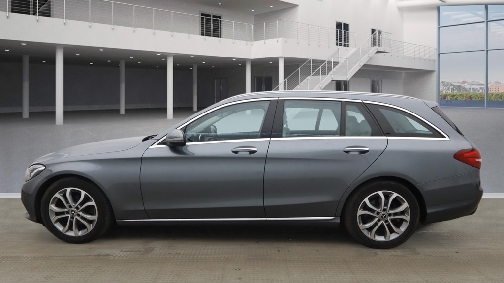 Used Mercedes-Benz C Class 2017 for sale - 77632482: Photo 6