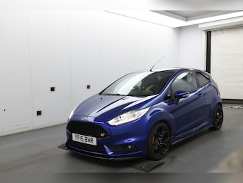 Used Ford Fiesta 2015 for sale - 75740421: Photo