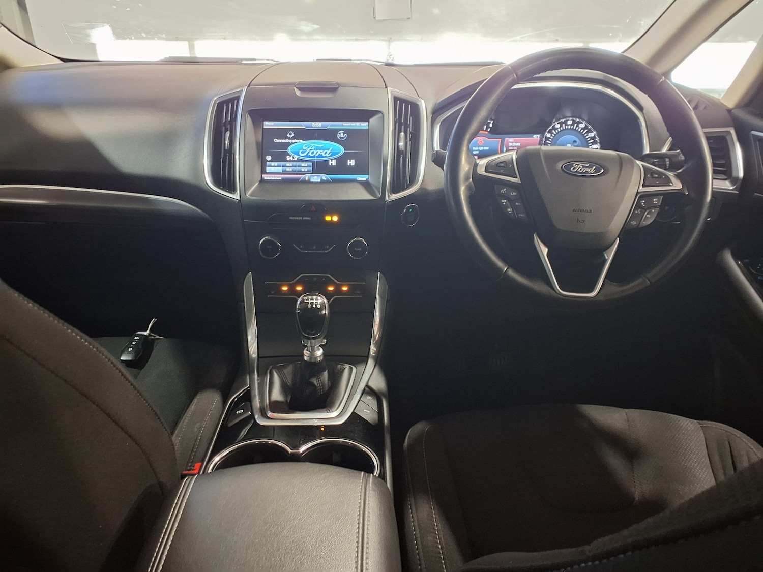 Used Ford S-Max 2016 for sale - 77289133: Photo 4