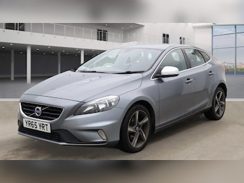 Used Volvo V40 2015 for sale - 75621198: Photo