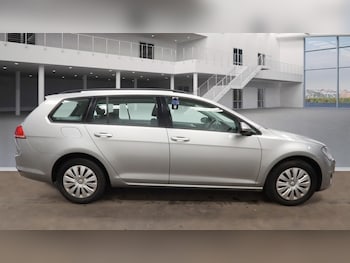 Used Volkswagen Golf 2014 for sale - 77681721: Photo