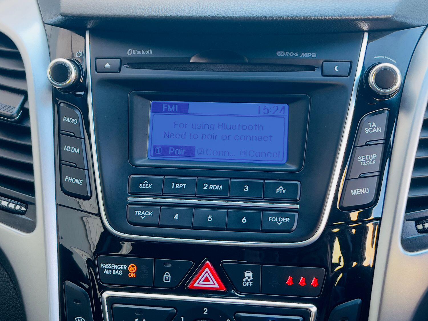 Used Hyundai i30 2015 for sale - 76769235: Photo 20