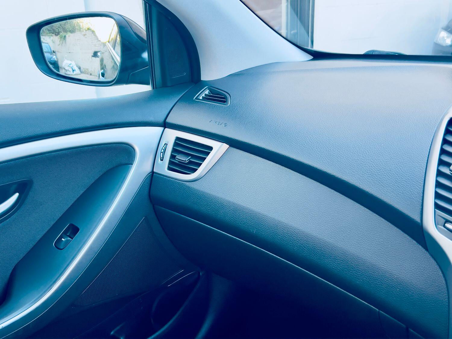 Used Hyundai i30 2015 for sale - 76769235: Photo 22