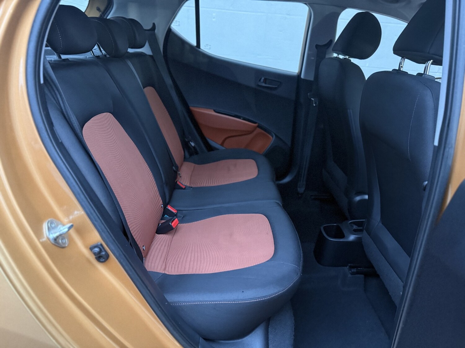 Used Hyundai i10 2015 for sale - 76855368: Photo 11