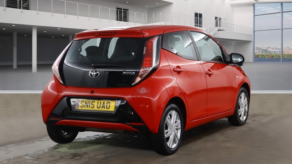 Used Toyota AYGO 2015 for sale - 77632442: Photo 4