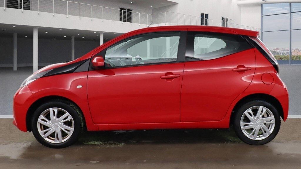 Used Toyota AYGO 2015 for sale - 77632442: Photo 6
