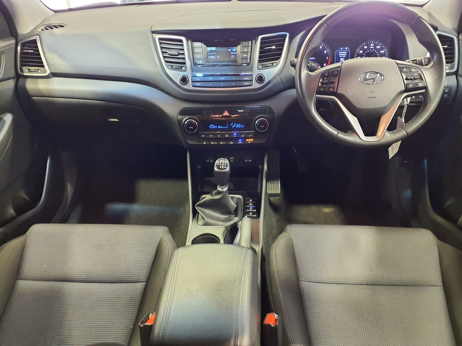 Used Hyundai TUCSON 2017 for sale - 76941750: Photo 5