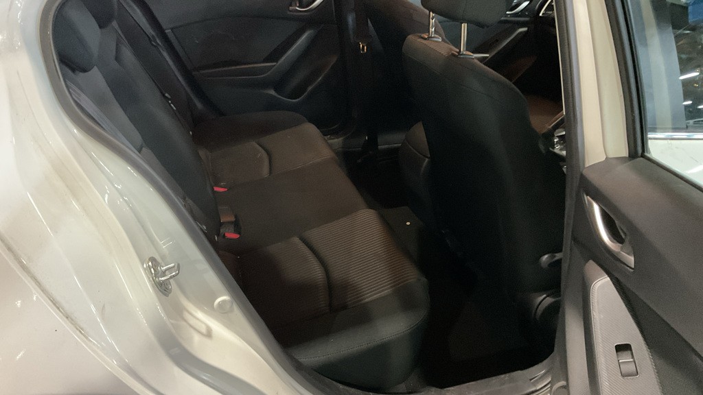 Used Mazda Mazda3 2015 for sale - 77668471: Photo 2