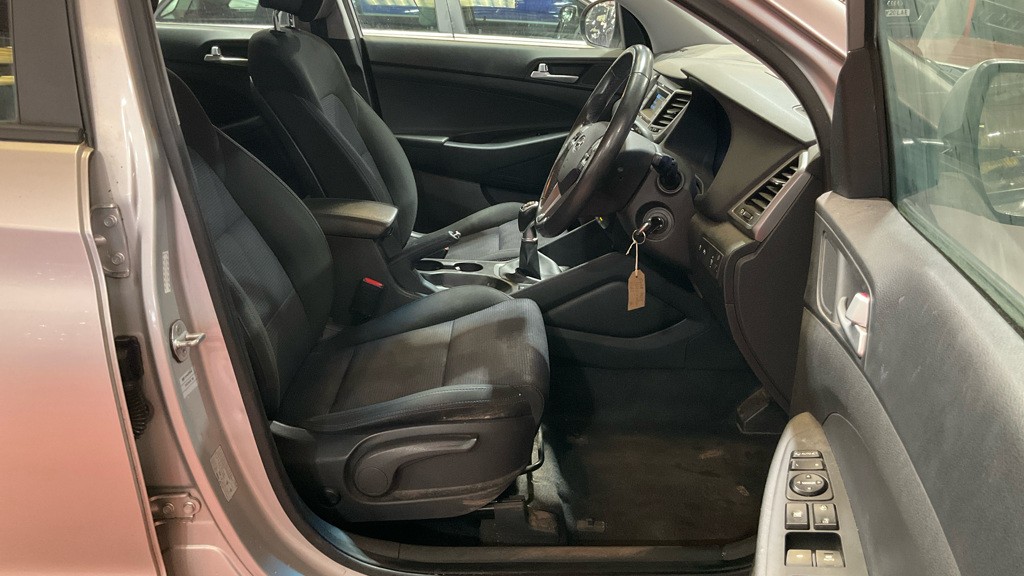 Used Hyundai TUCSON 2016 for sale - 78112130: Photo 8