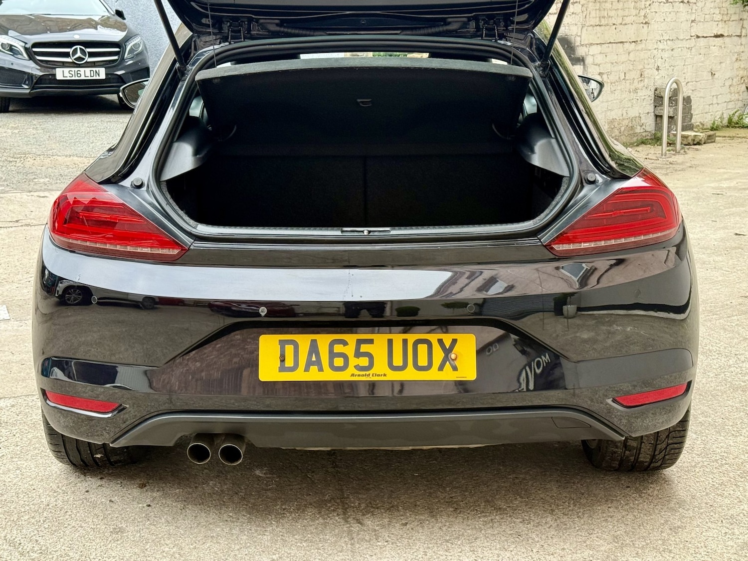 Used Volkswagen Scirocco 2015 for sale - 76268515: Photo 11