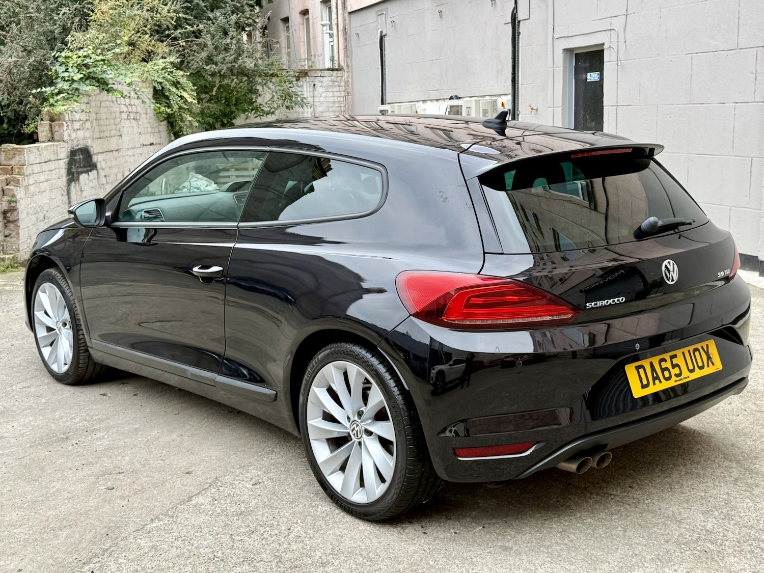 Used Volkswagen Scirocco 2015 for sale - 76268515: Photo 3