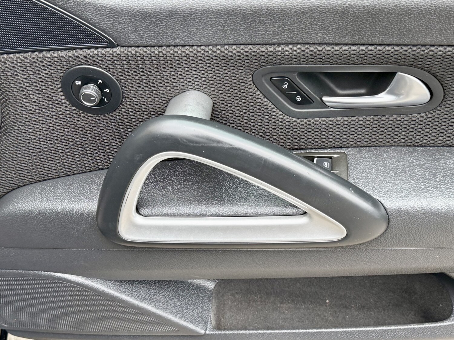 Used Volkswagen Scirocco 2015 for sale - 76268515: Photo 31