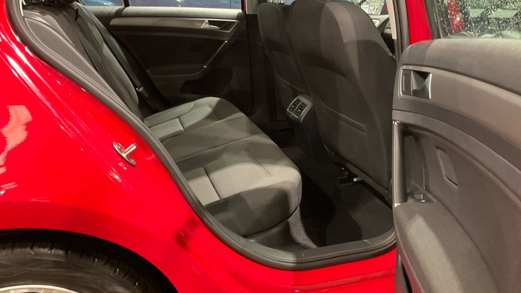 Used Volkswagen Golf 2015 for sale - 77981815: Photo 8