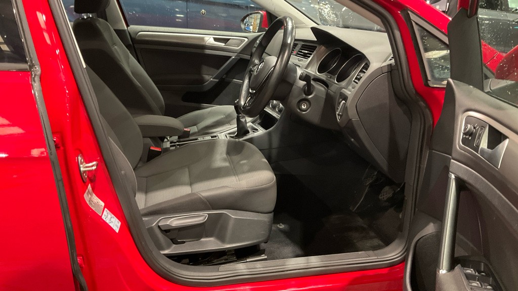 Used Volkswagen Golf 2015 for sale - 77981815: Photo 9