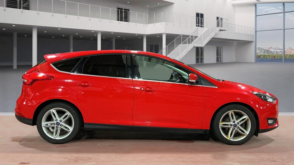 Used Ford Focus 2015 for sale - 76855372: Photo 5