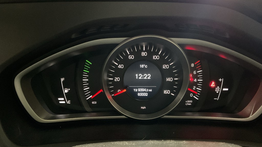 Used Volvo V40 2017 for sale - 76347198: Photo 8