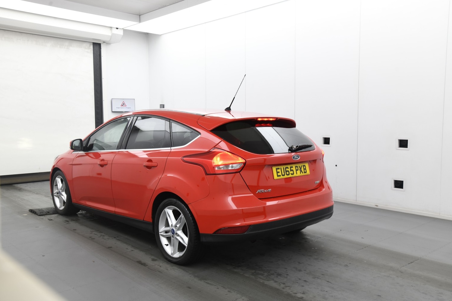 Used Ford Focus 2015 for sale - 76643486: Photo 3