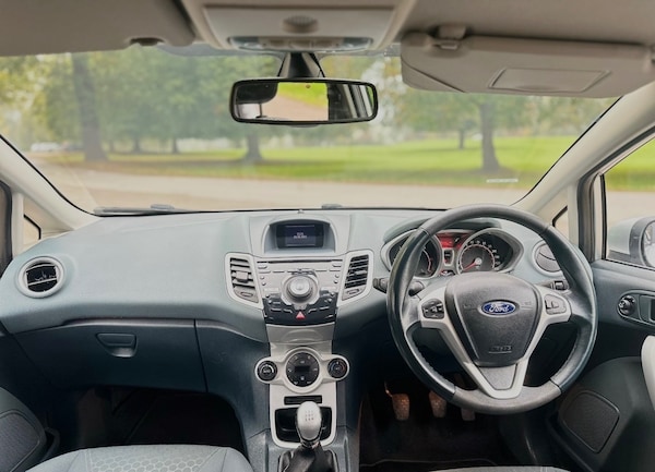 Used Ford Fiesta 2011 for sale - 76250705: Photo 14