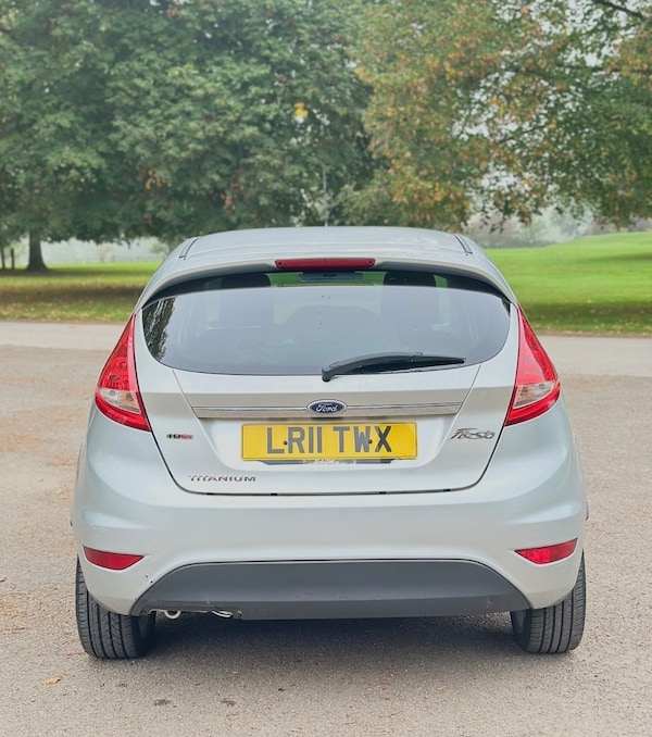 Used Ford Fiesta 2011 for sale - 76250705: Photo 4