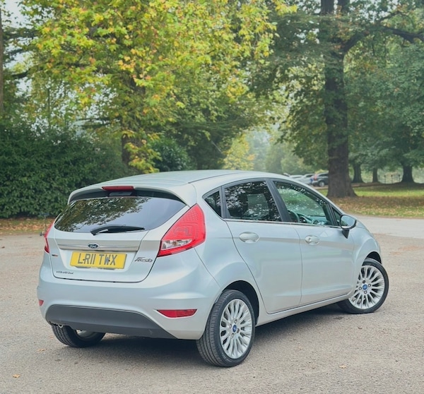 Used Ford Fiesta 2011 for sale - 76250705: Photo 6