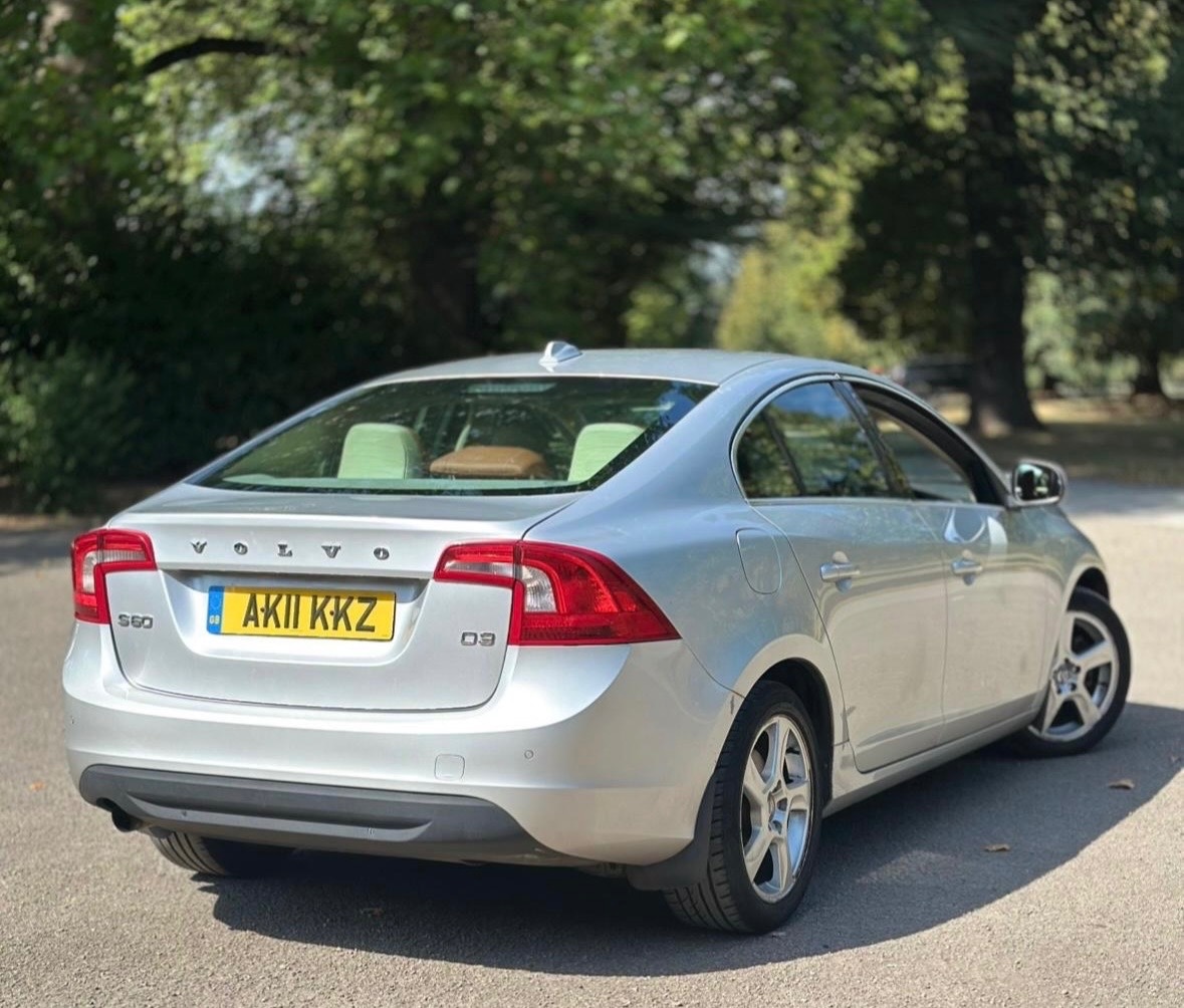 Used Volvo S60 2011 for sale - 76653940: Photo 6