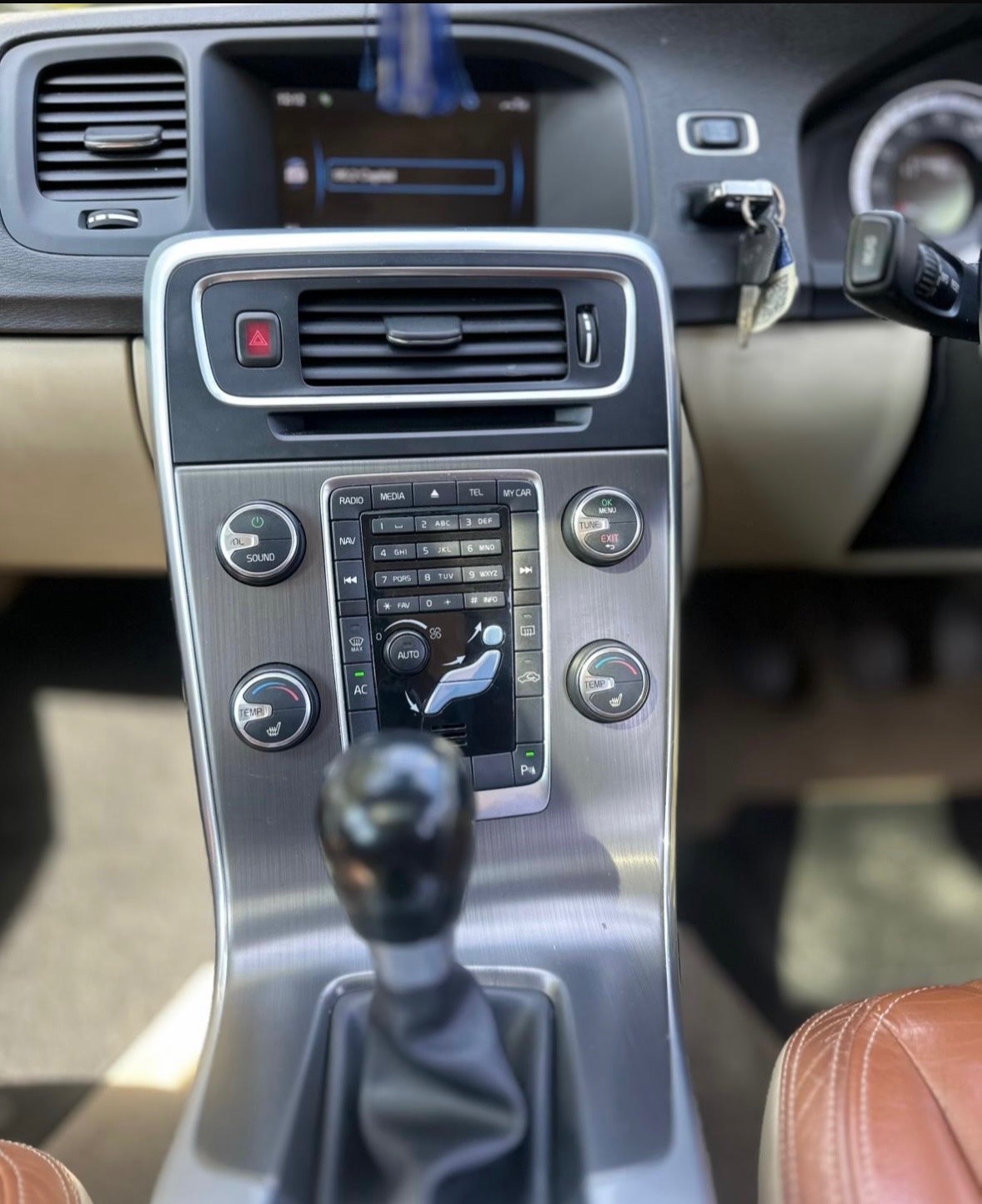 Used Volvo S60 2011 for sale - 76097328: Photo 16