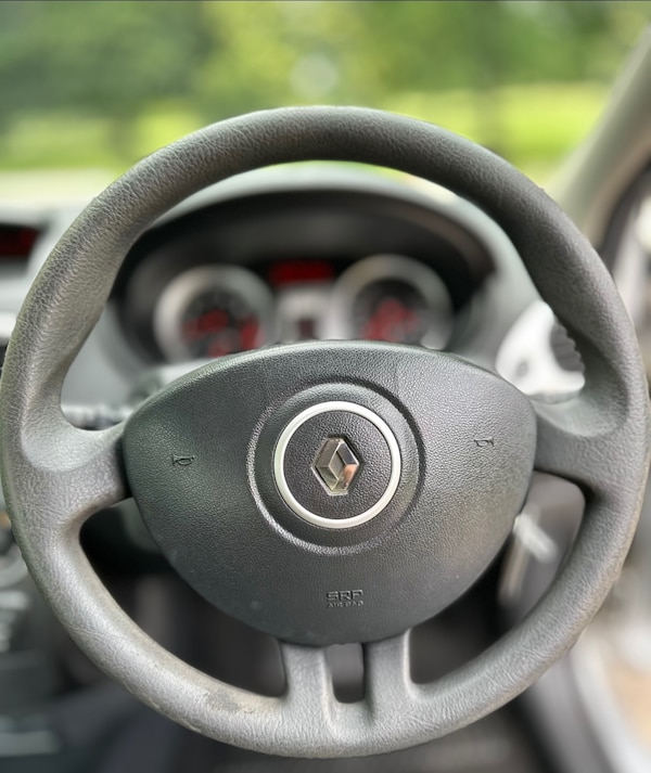 Used Renault Clio 2011 for sale - 75463073: Photo 20