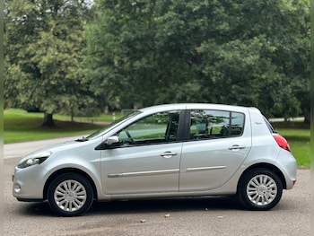 Used Renault Clio 2011 for sale - 75463073: Photo