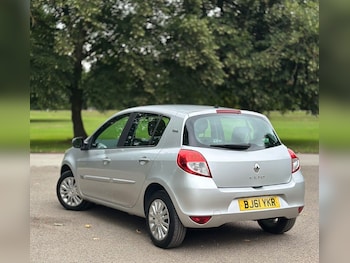 Used Renault Clio 2011 for sale - 75463073: Photo