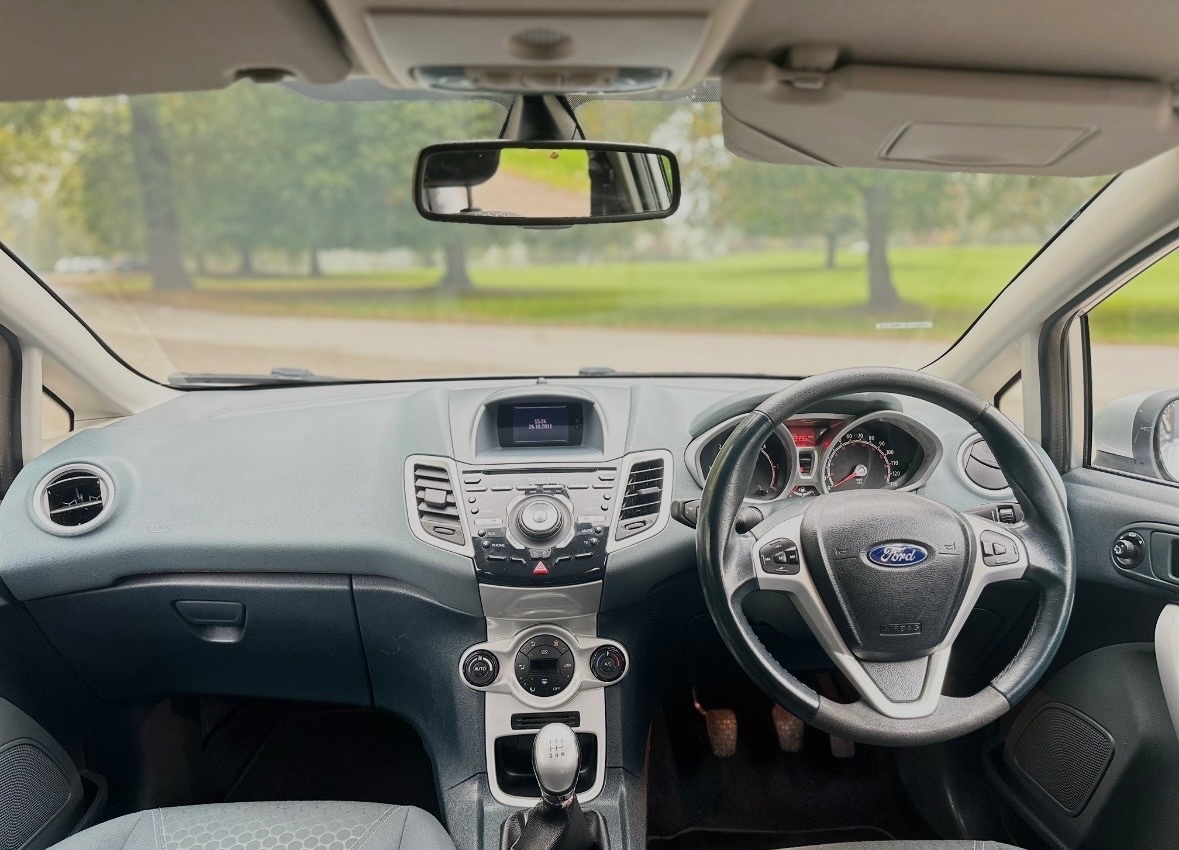 Used Ford Fiesta 2011 for sale - 76653942: Photo 14