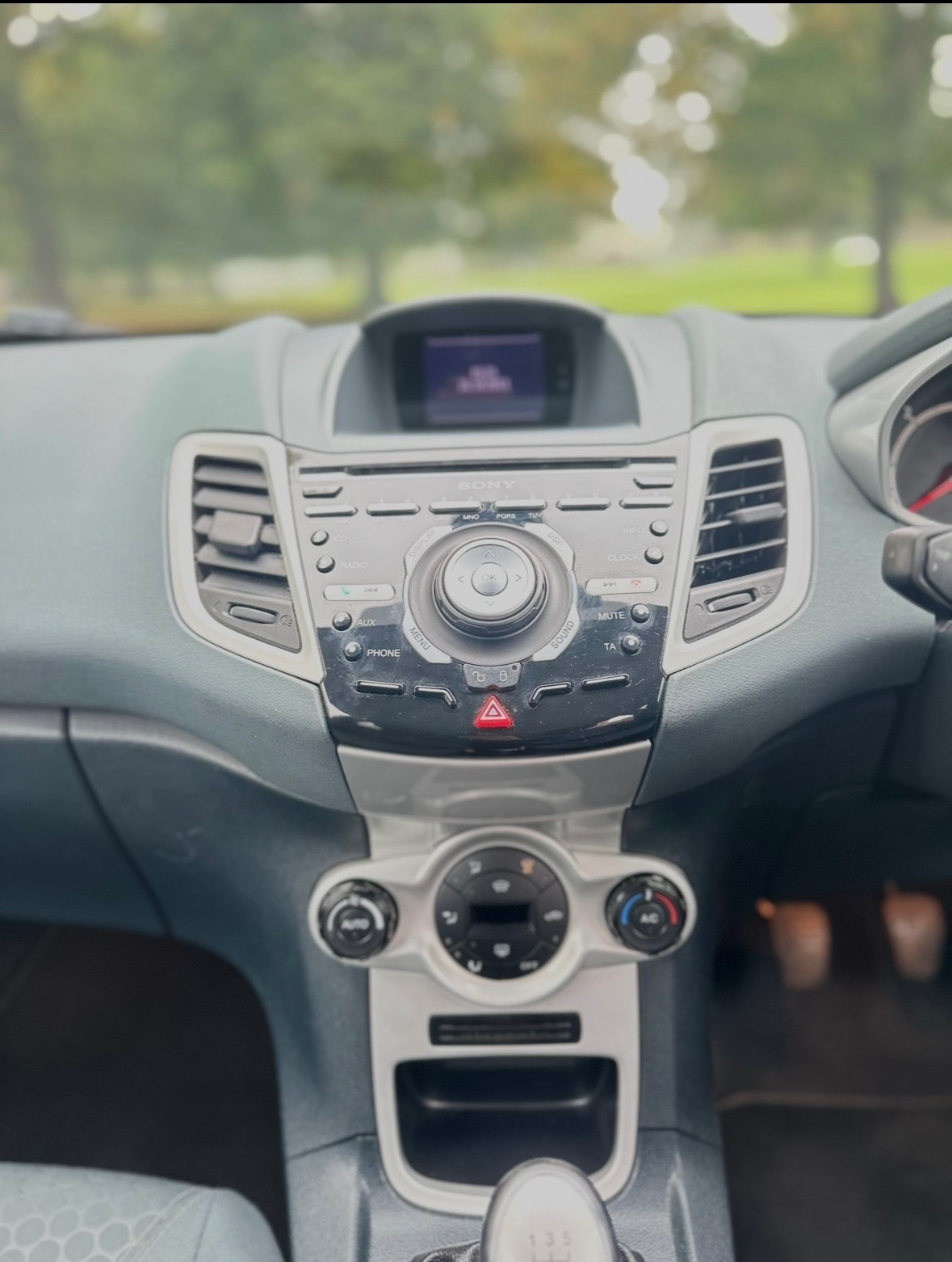 Used Ford Fiesta 2011 for sale - 76653942: Photo 15