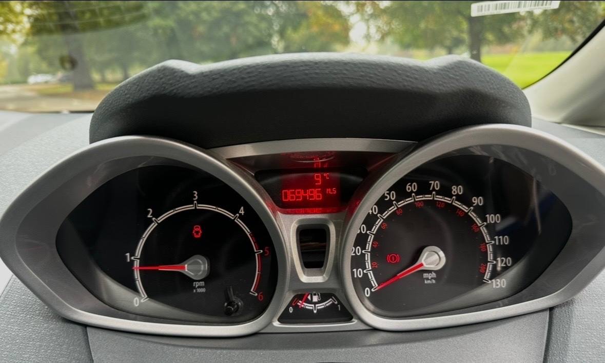 Used Ford Fiesta 2011 for sale - 76653942: Photo 19