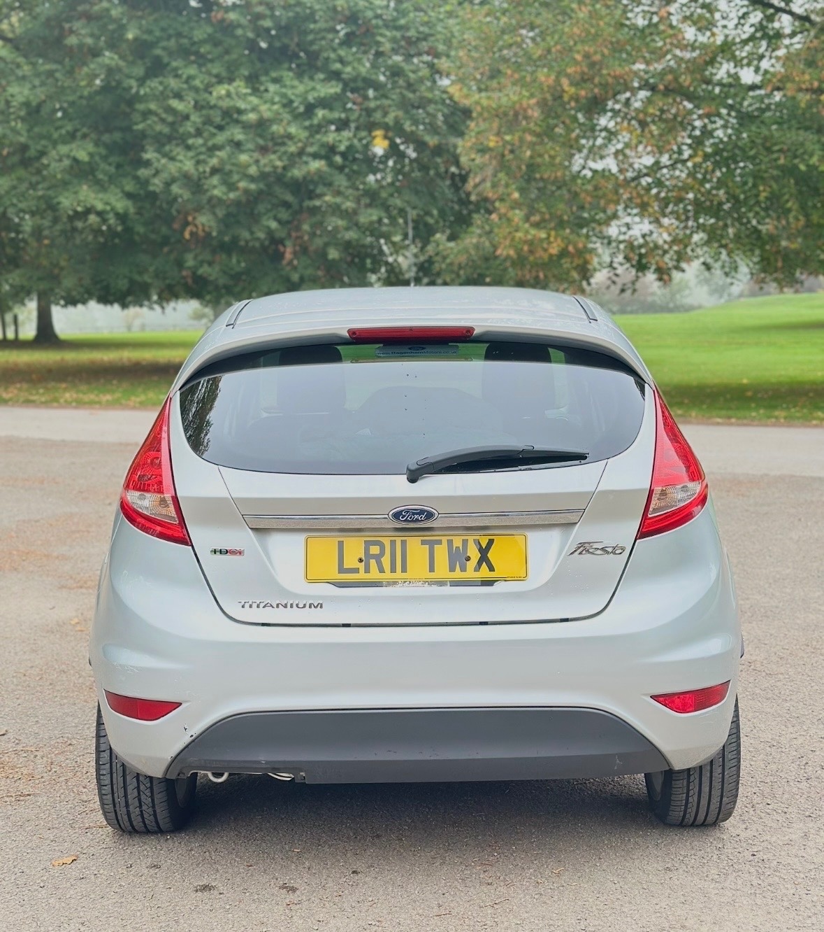 Used Ford Fiesta 2011 for sale - 76653942: Photo 4