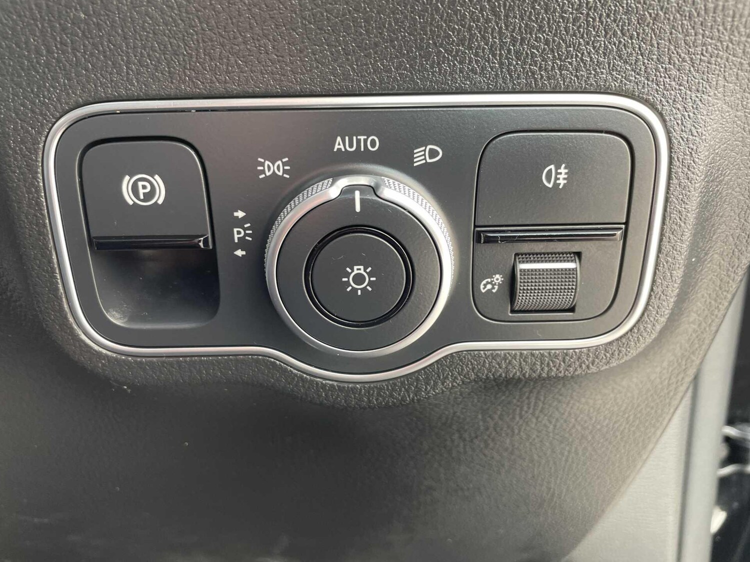 Used Mercedes-Benz GLA 2023 for sale - 77599898: Photo 15