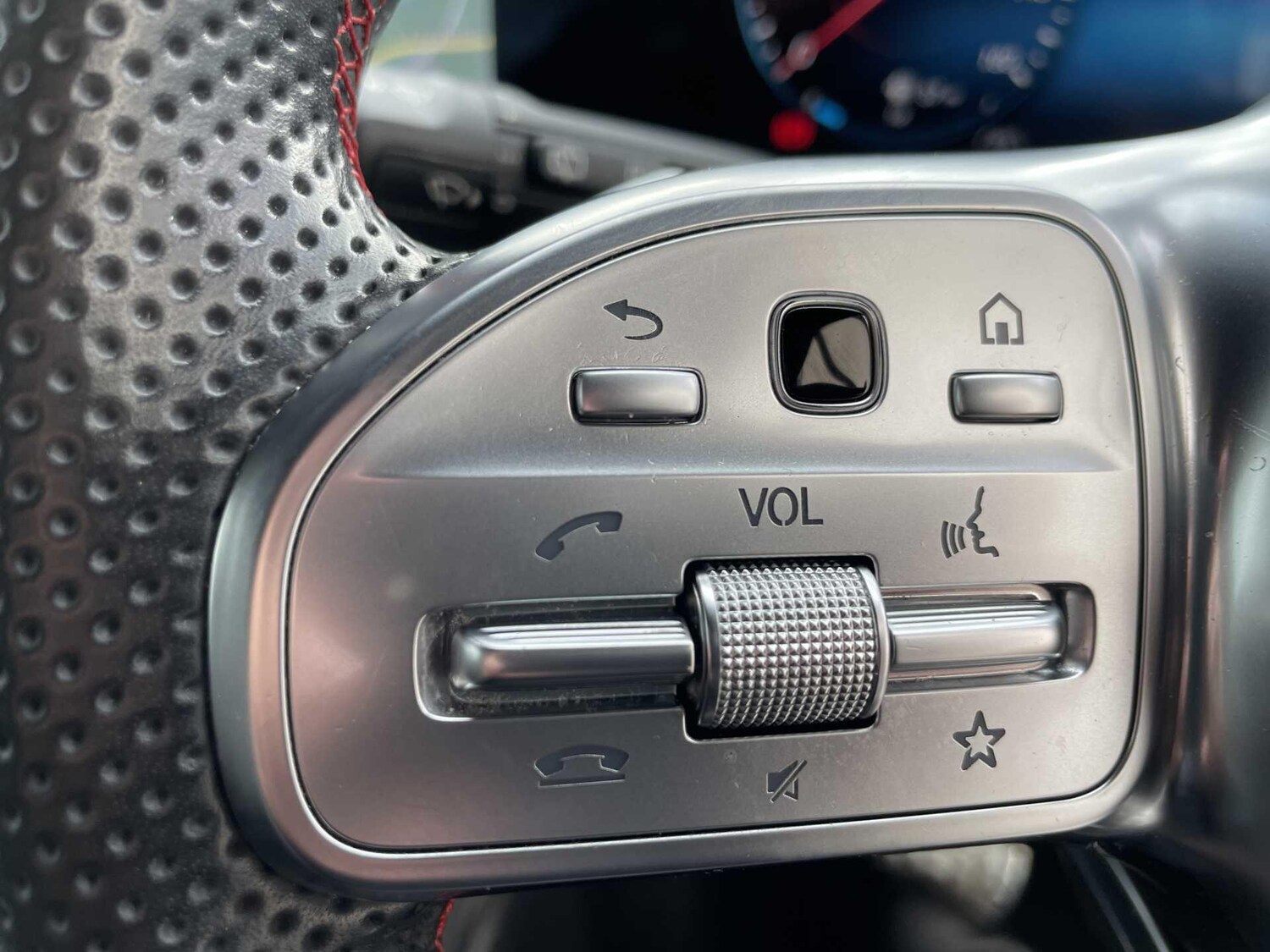 Used Mercedes-Benz GLA 2023 for sale - 77599898: Photo 18