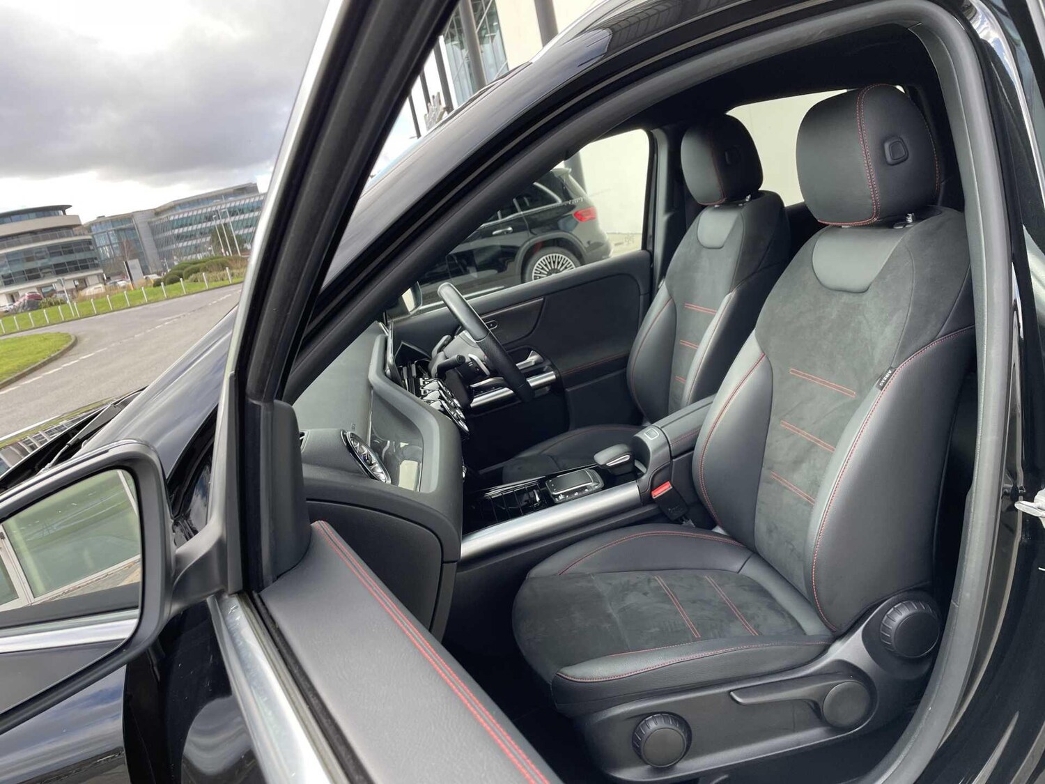 Used Mercedes-Benz GLA 2023 for sale - 77599898: Photo 30