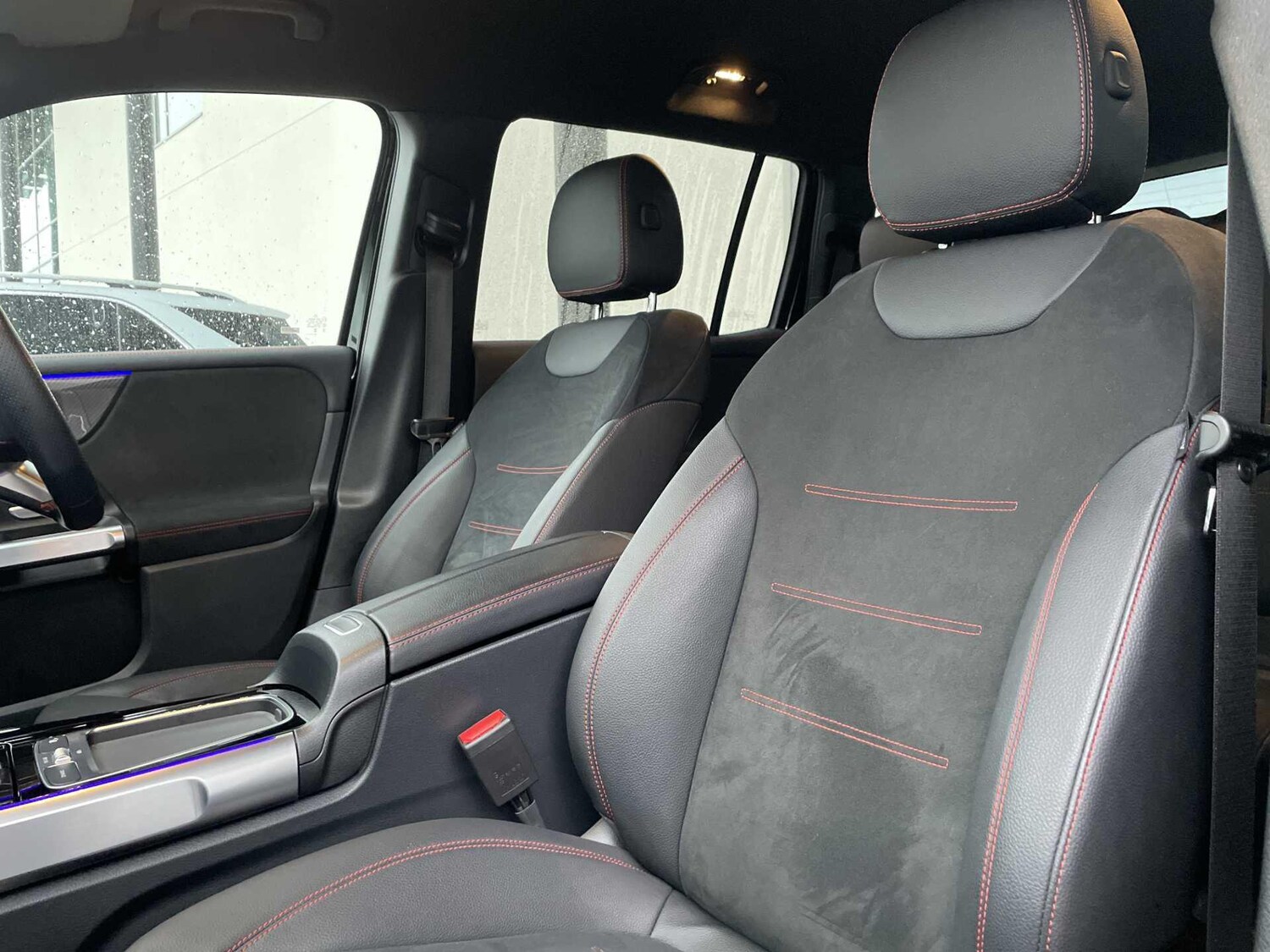 Used Mercedes-Benz GLB 2025 for sale - 77599921: Photo 7