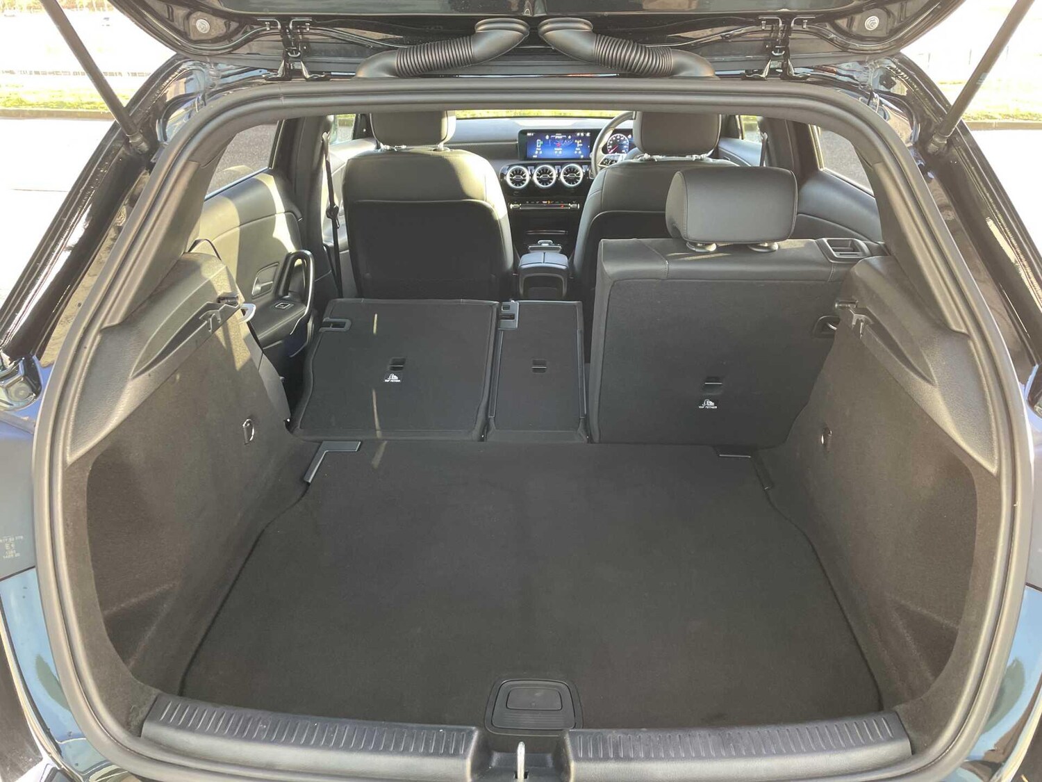 Used Mercedes-Benz A-Class for sale - 77670618: Photo 35