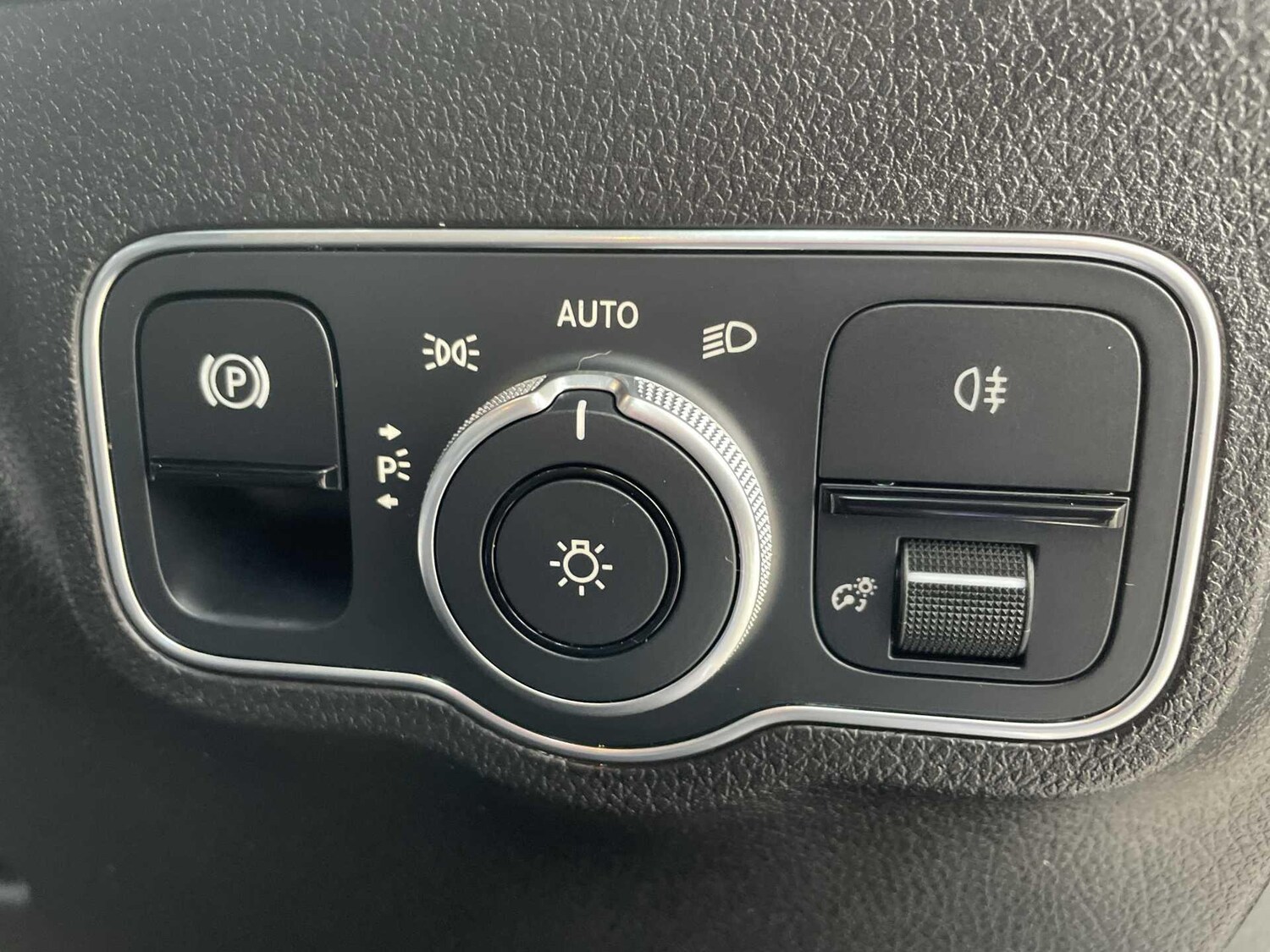 Used Mercedes-Benz GLB 2022 for sale - 77599880: Photo 16