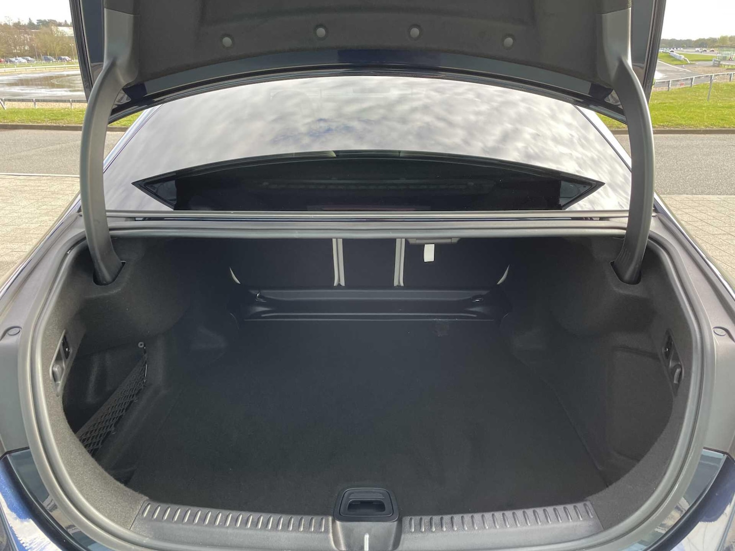 Used Mercedes-Benz E Class 2025 for sale - 78034141: Photo 10