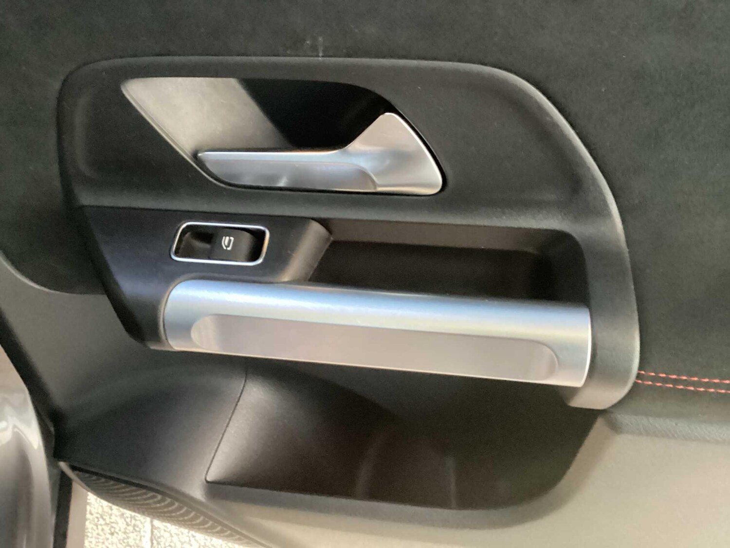 Used Mercedes-Benz GLB 2025 for sale - 77599876: Photo 12