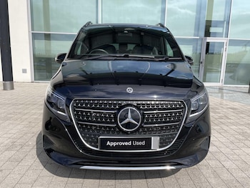 Used Mercedes-Benz V-Class 2025 for sale - 78548602: Photo