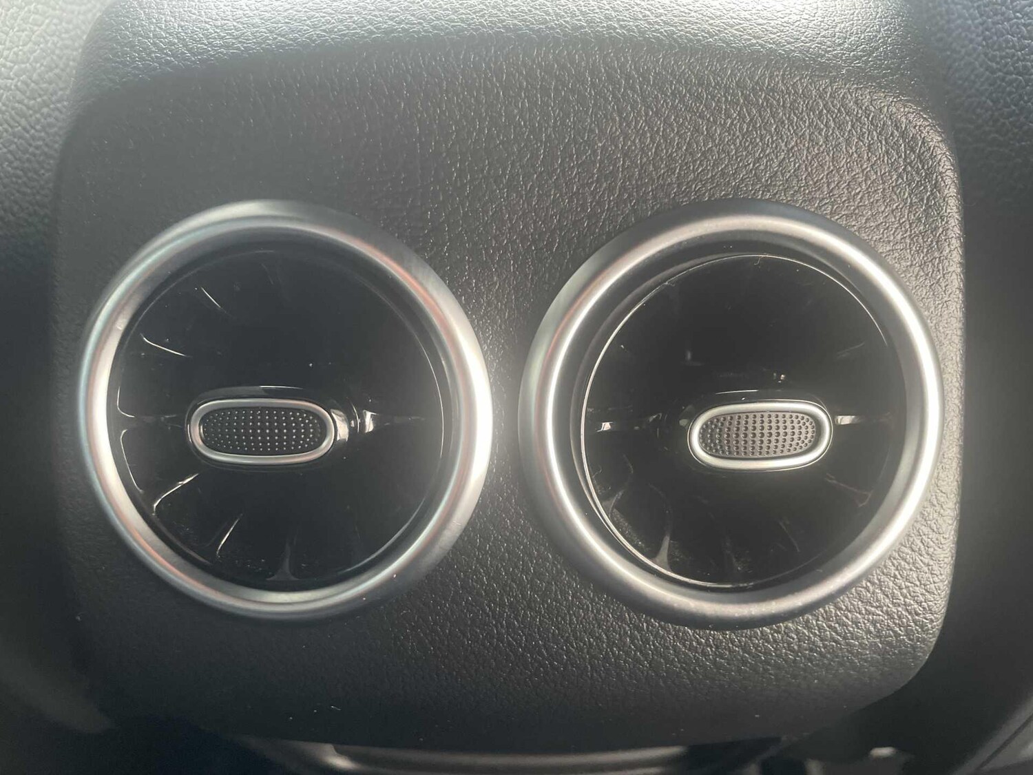 Used Mercedes-Benz GLA 2022 for sale - 77599908: Photo 11