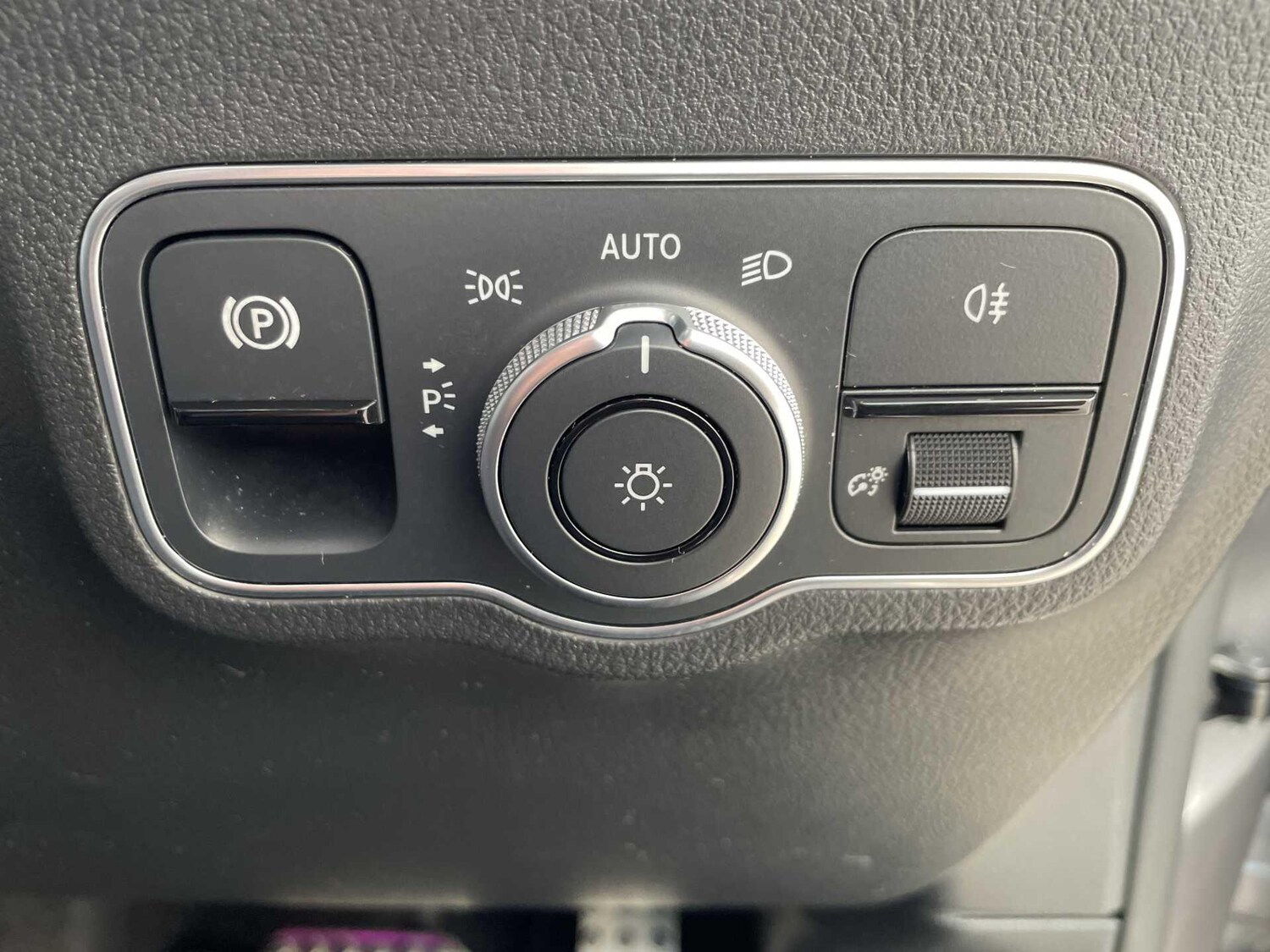 Used Mercedes-Benz GLA 2022 for sale - 77599908: Photo 15