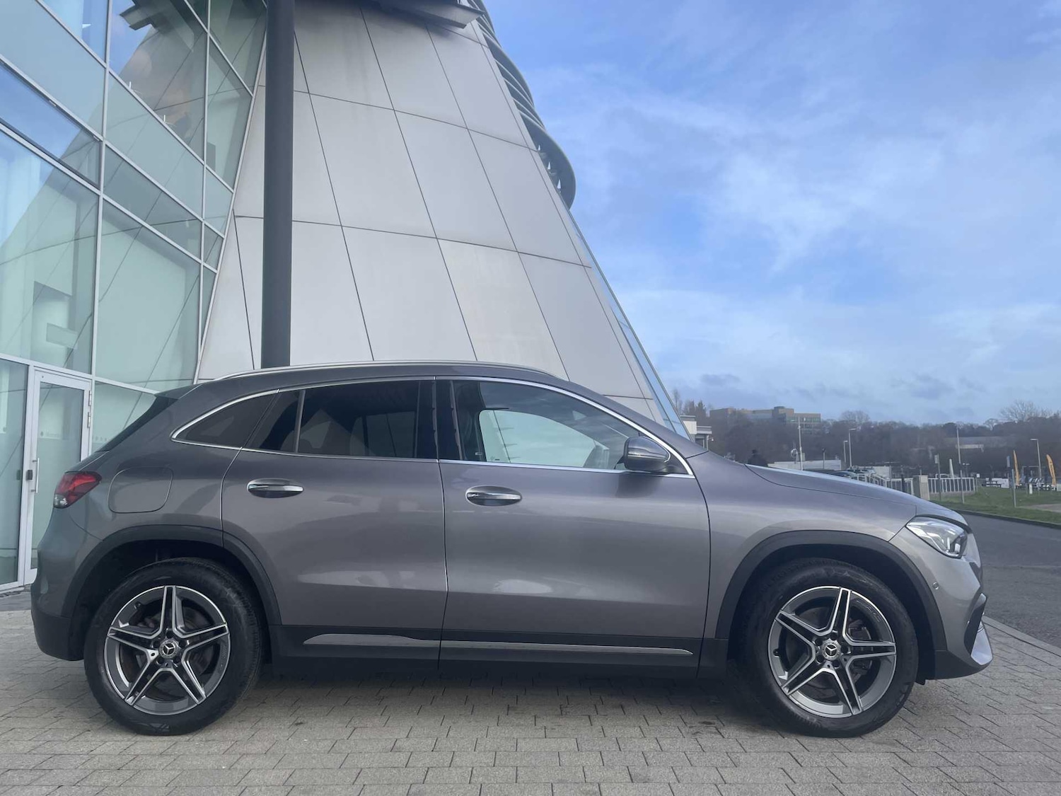 Used Mercedes-Benz GLA 2022 for sale - 77599908: Photo 2