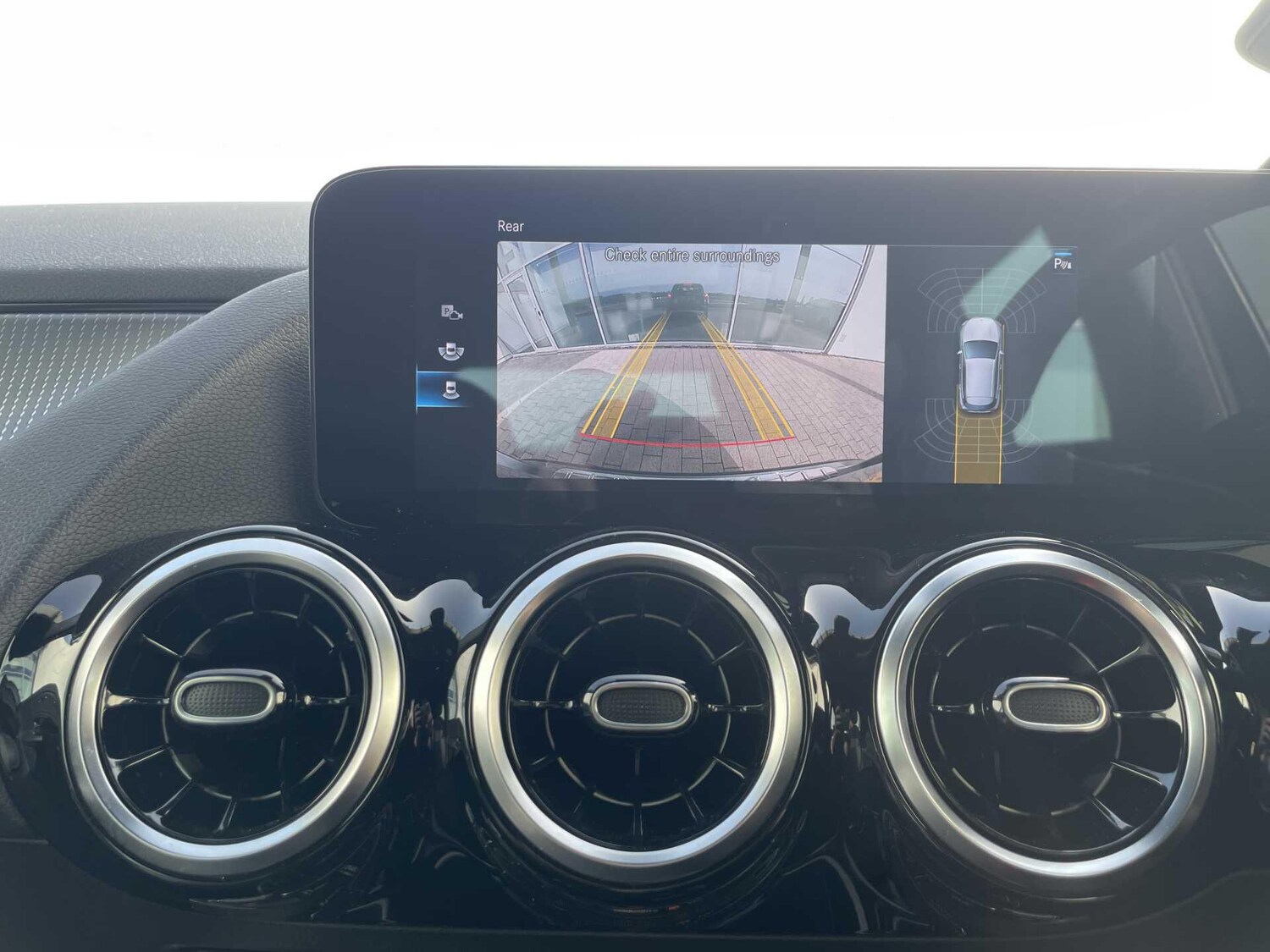 Used Mercedes-Benz GLA 2023 for sale - 77898677: Photo 23